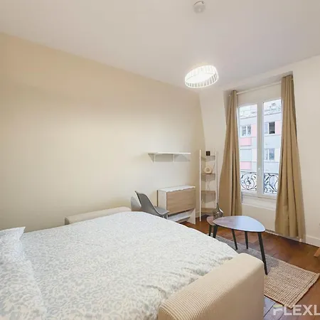 Lovely In The Heart Of Parisian Cafes *