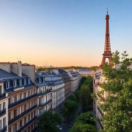 Lovely In The Heart Of Parisian Cafes Daire Paris