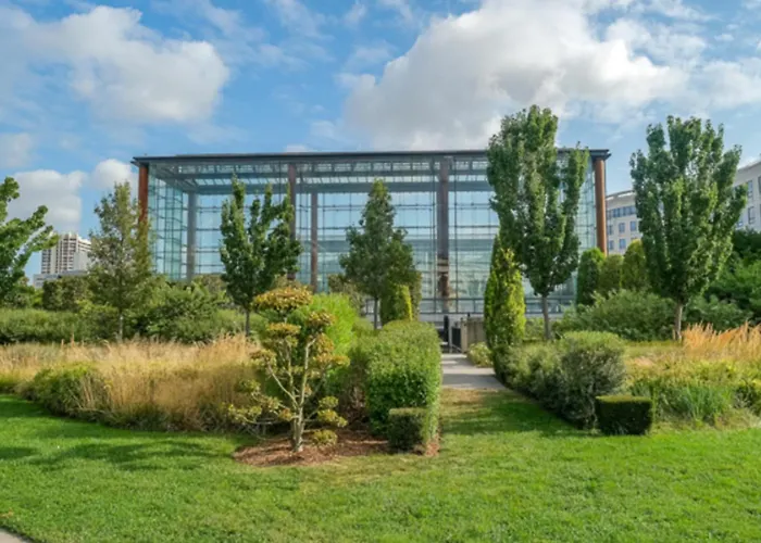 Апартаменты Lovely In The Heart Of Parisian Cafes Париж