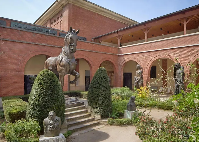 Lovely In The Heart Of Parisian Cafes Апартаменты *